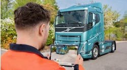 The app combines connectivity, cameras, sensors, 3D modeling and augmented reality overlays.